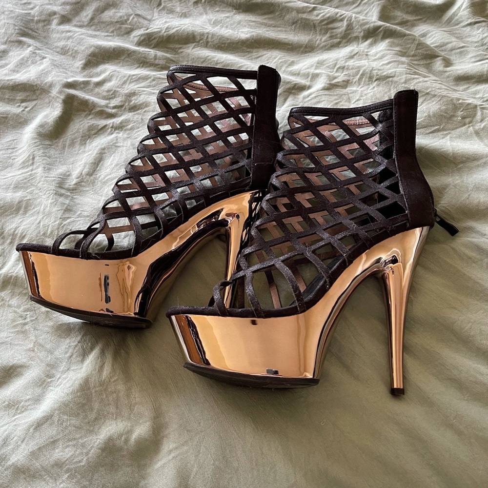 Practically brand new lapdance shoes.